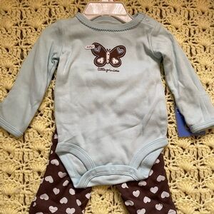 Carter’s baby two piece set